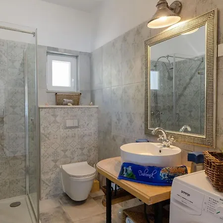 Дом отдыха House Deja Blue Оребич