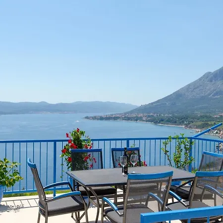 House Deja Blue Holiday home