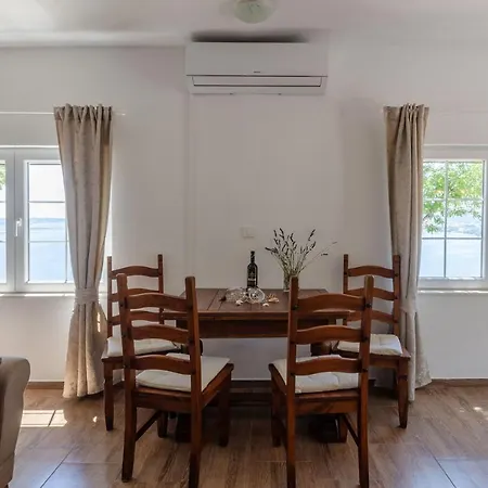 Дом отдыха House Deja Blue Оребич