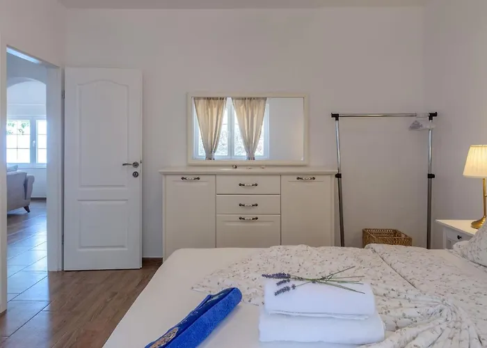 House Deja Blue بيت للعطل *