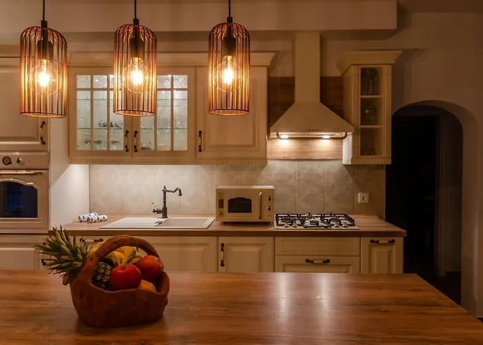 House Deja Blue * أوروبيتش